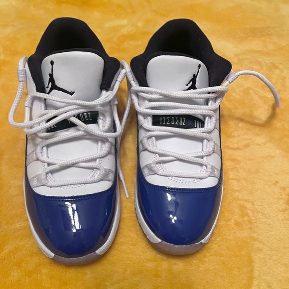 Jordan 11 Retro Low Blue and White Sneakers - Youth 4 - worn twice